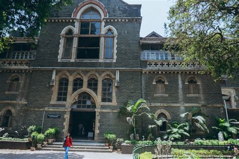 7 Best Fine Arts Colleges/Courses in Mumbai .